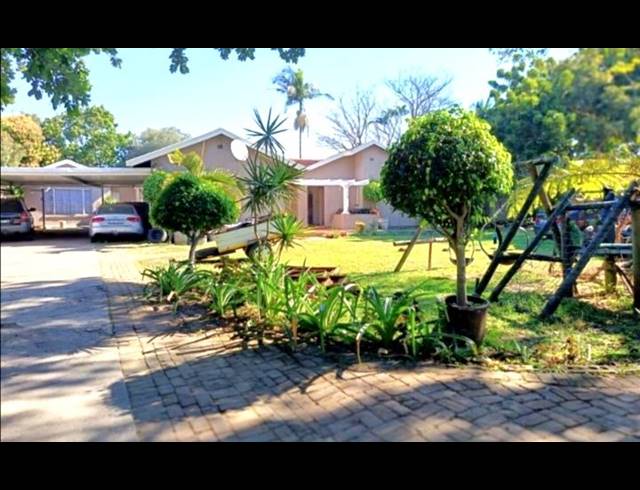 3 BEDROOM HOUSE FOR SALE IN ARBORETUM